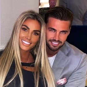 Geldprobleme: Verkauft Katie Price etwa Ex Carls Kleidung?