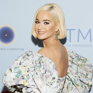 Acht Monate nach Geburt: Katy Perry entzückt im engen Dress