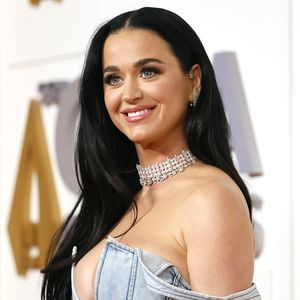 Katy Perry erklärt, warum sie Puppenaugen-Trick gelernt hat