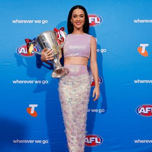 Viel Kritik: Katy Perry kassiert Millionen für AFL-Auftritt