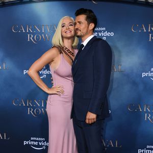 Katy Perry schwärmt von Verlobtem Orlando Bloom im Smoking