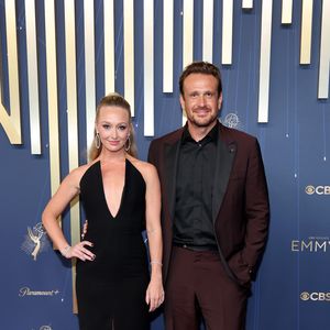 Jason Segel und Kayla zelebrieren emotionale Verlobungsfeier