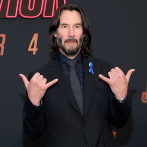 Keanu Reeves verschenkte personalisierte Shirts an Filmcrew