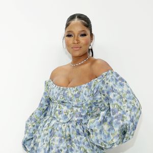 Schauspielerin Keke Palmer präsentiert stolz ihren Babybauch