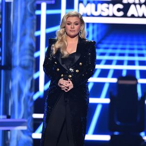 Kelly Clarkson spricht offen über "schreckliche Scheidung"