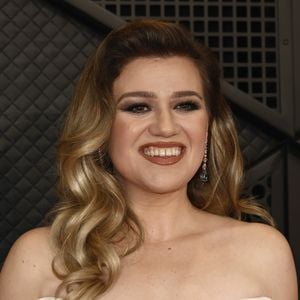 Kelly Clarkson fehlt im Nachruf ihres Ex-Mannes Brandon