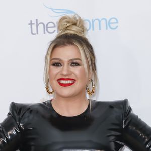 Nach Trennungsnews: Kelly Clarkson ohne Ehering gesichtet