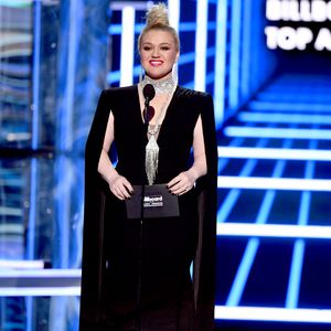 Kelly Clarkson von Firma ihres Ex-Schwiegervaters verklagt
