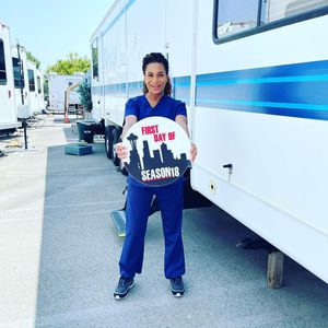 Wird Kelly McCrearys "Grey's Anatomy"-Rolle auch schwanger?