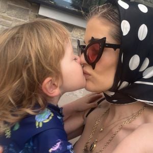 Kelly Osbourne weint wegen Ozzy-Geschenk von Sohn Sidney