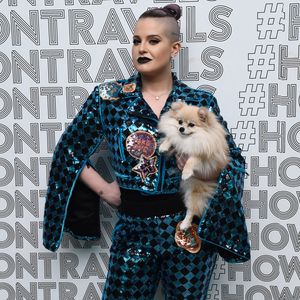 Roasted! Kelly Osbourne wünscht Happy Thanksgiving vom Grill