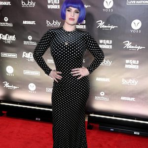 Hula-Hoop! So sportelte Kelly Osbourne ihre Taille schmaler