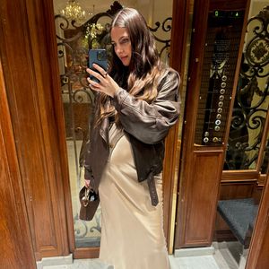 So stylish posiert schwangere Kelly Piquet auf Monaco-Event