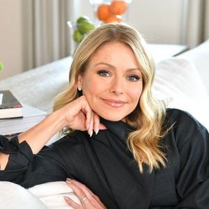 Als Menopause anfing: Kelly Ripa dachte, sie sei schwanger