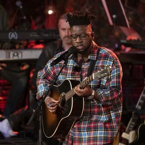 Schöne Bedeutung: Kelvin Jones widmet SDP-Hit seiner Oma
