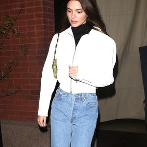 Hingucker: Kendall Jenner leuchtend in NYC unterwegs!