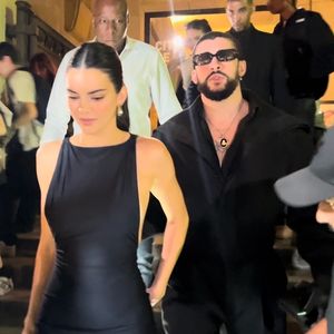 Ganz in Schwarz: Kendall Jenner und Bad Bunny genießen Date!
