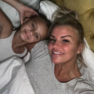 Schreck im Urlaub: Kerry Katona verlor Tochter aus den Augen