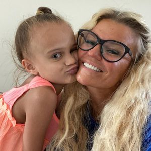 Tochter (6) von Atomic-Kitten-Kerry im Netz beleidigt