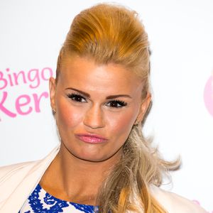 Während Aufführung: Kerry Katona hat sich schlimm verletzt