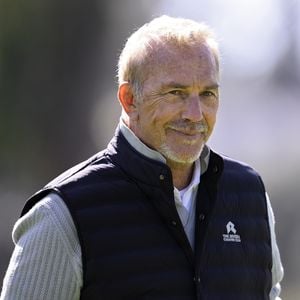 Kevin Costner soll seit einem Jahr Influencerin (39) daten