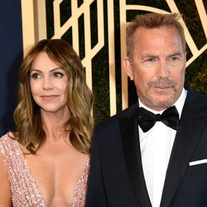 Will Kevin Costners Ex Christine einer Scheidung ausweichen?