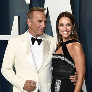 Wird es ernst? Kevin Costner und Ex auf dem Weg zum Anwalt