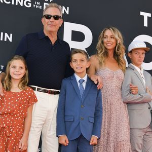 Kevin Costners Ex Christine fordert Unterhalt für die Kids