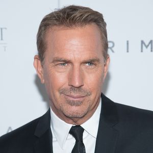 Flirt-Alarm: Kevin Costner kuschelt mit dieser Sängerin!