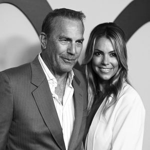 Darum forderte Christine mehr Unterhalt von Ex Kevin Costner