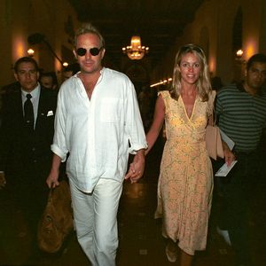 So begann die Beziehung von Kevin Costner und Christine