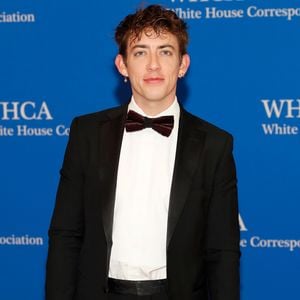 Kevin McHale weist Kommentare über den "Glee"-Fluch zurück