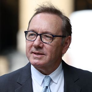 Vor Gericht: Kevin Spacey gibt einen Annäherungsversuch zu!