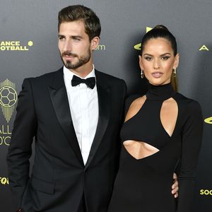 So sportlich feiern Kevin Trapp und seine Izabel Weihnachten