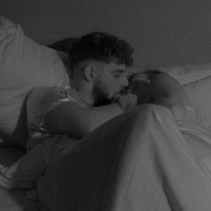 Knutsch-Alarm bei erster "Make Love, Fake Love"-Übernachtung