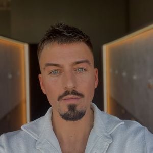 Kevin Yaniks Sohn Leo durfte nach Krankenhaus wieder heim