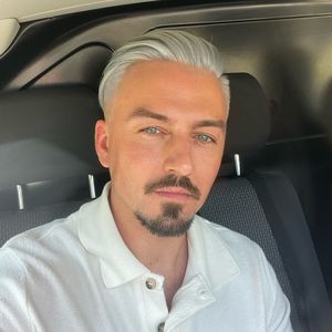 "Lacht ruhig": Kevin Yanik wehrt sich gegen Beziehungs-Hate!