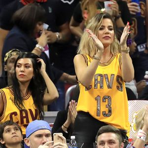 Insider behauptet: Khloe Kardashian ist angeblich schwanger!