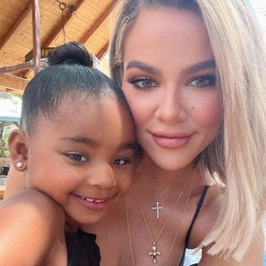 True wird eingeschult: Khloé Kardashian ist nicht bereit