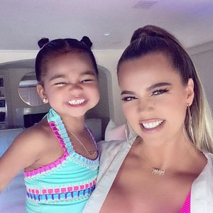 Khloé Kardashian hat aktuell keine Nanny für Baby True