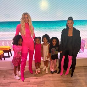 Mädels-Ausflug: Khloé und Kim Kardashian mit Kids unterwegs