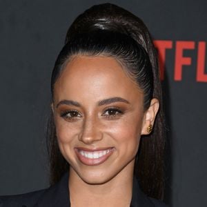 Kiana Madeira strahlt