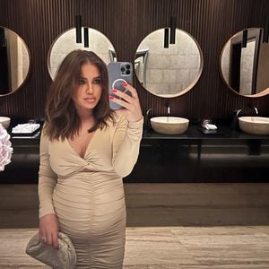 Paar Kilos: Wie viel hat schwangere Kim Gloss zugenommen?