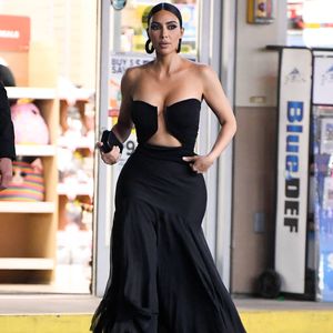 Top oder Flop? So sah Kim K. auf Paris Hiltons Hochzeit aus