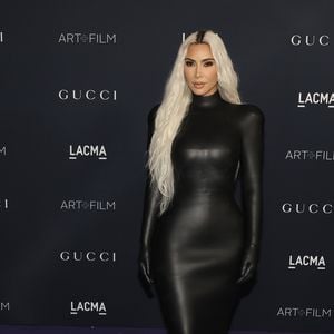 Heimliche Beauty-OP? Kim Kardashians Fans sind misstrauisch