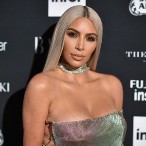 Ohne Make-up! Kim Kardashian posiert ganz natürlich im Netz