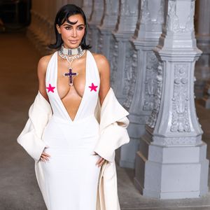 Kim Kardashian erntet für dieses Accessoire heftige Kritik