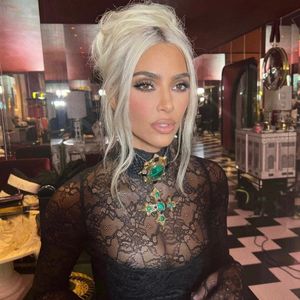 Nicht neu: Kim Kardashian recycelte Kleid für Kravis-Heirat