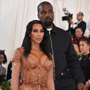 Kims Met-Gala-Look: Kanye verbot ihr, Fake-Nippel zu tragen