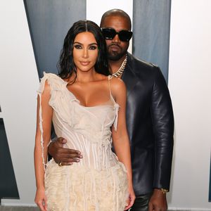 Kanye-Wirrwarr: Kim Kardashian trägt wieder ihren Ehering